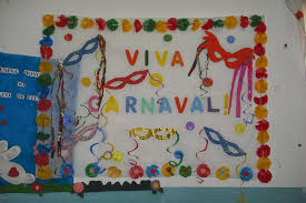 Mural de carnaval na escola para Educação Infantil