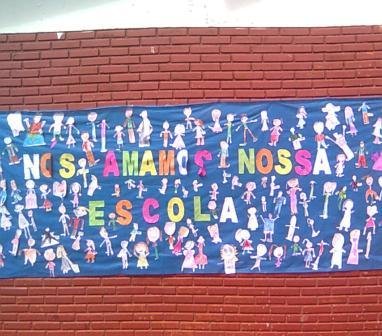 Mural dia da escola