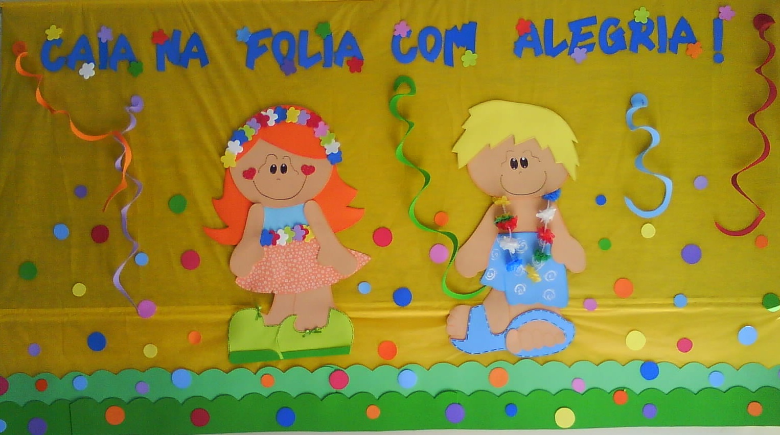 Painel de carnaval na escola para educação infantil