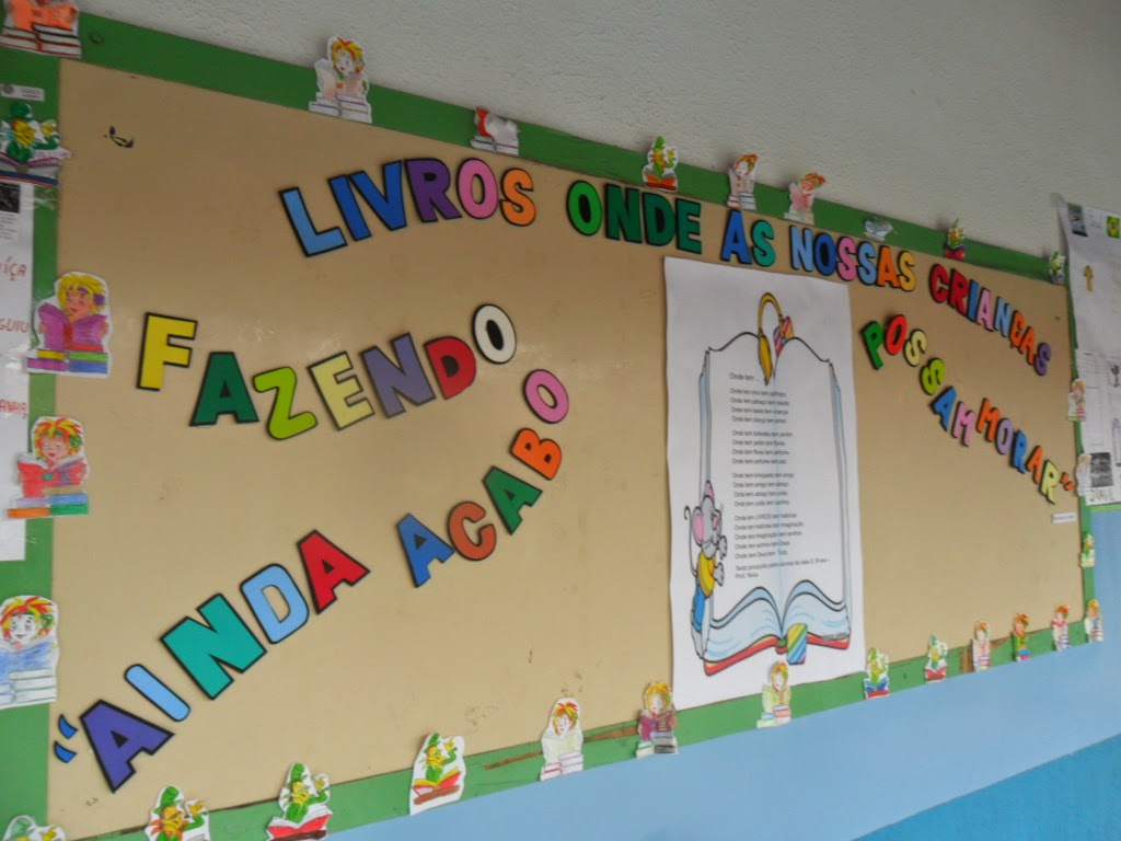 Mural Dia Do Livro Infantil Em Eva Com Moldes Painéis E Cartazes