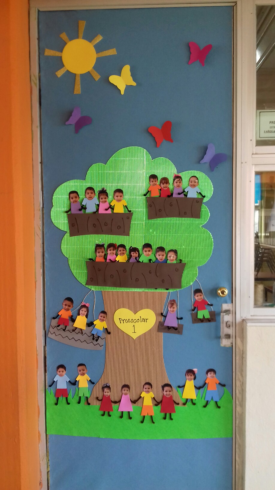 Porta decorada Meio Ambiente em EVA para escola