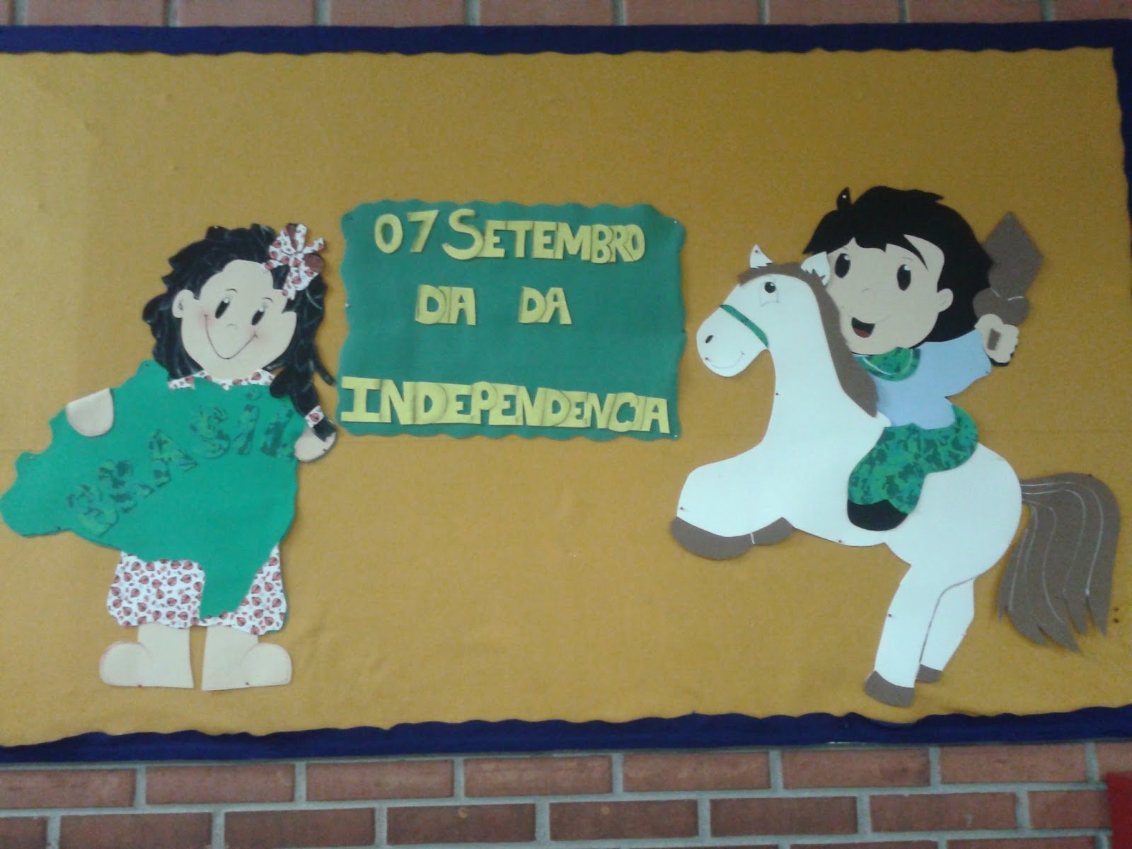 Cartaz Independência do Brasil em EVA com moldes