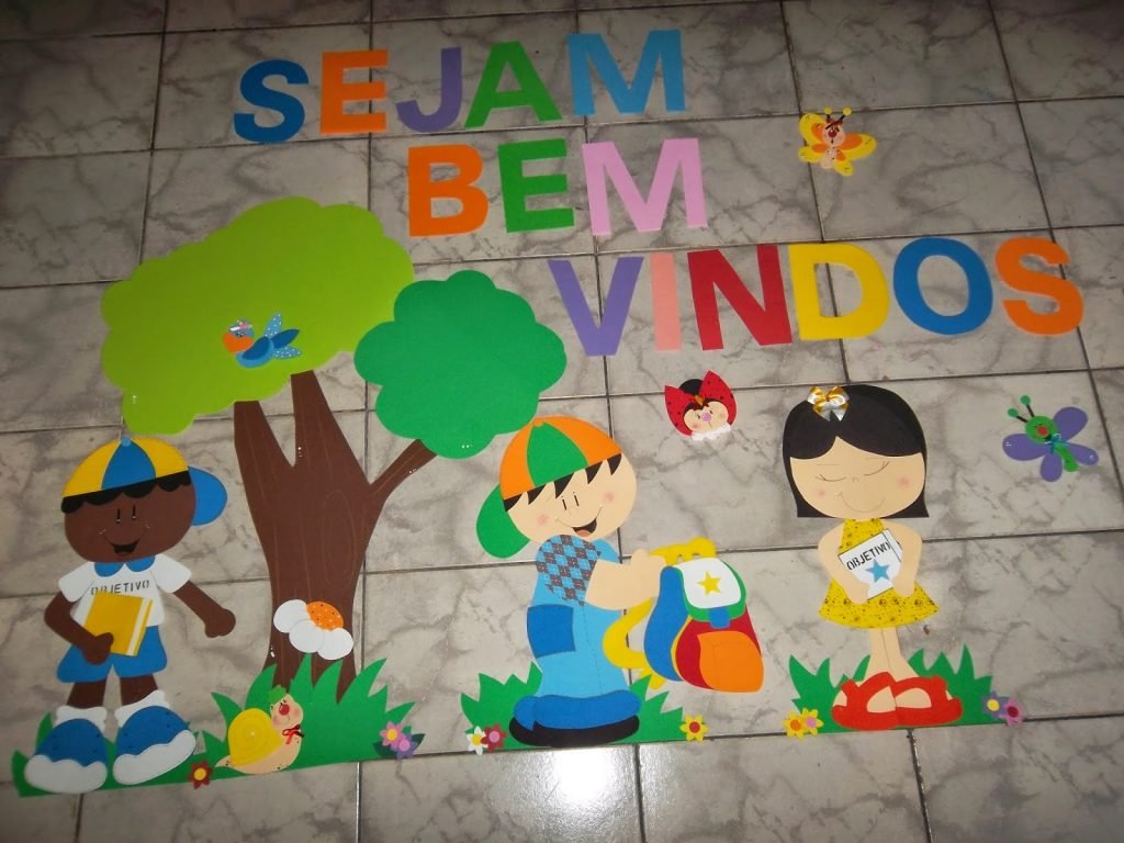 Ideias de painel de bem vindos para escola em EVA